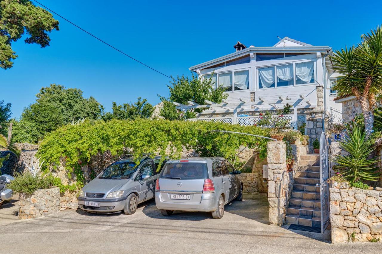 Apartment Neno - Terrace & Parking Veli Lošinj Εξωτερικό φωτογραφία