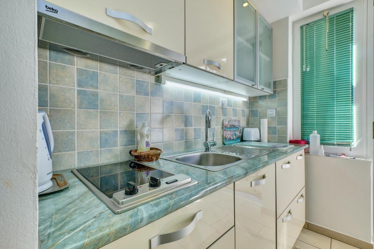 Apartment Neno - Terrace & Parking Veli Lošinj Εξωτερικό φωτογραφία