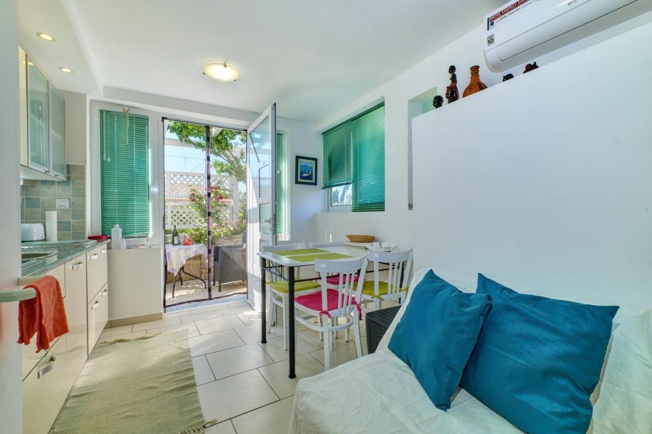 Apartment Neno - Terrace & Parking Veli Lošinj Εξωτερικό φωτογραφία