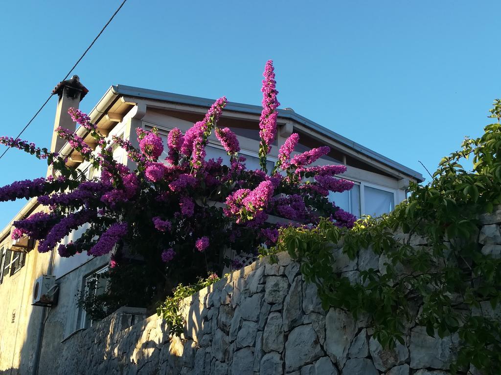 Apartment Neno - Terrace & Parking Veli Lošinj Εξωτερικό φωτογραφία