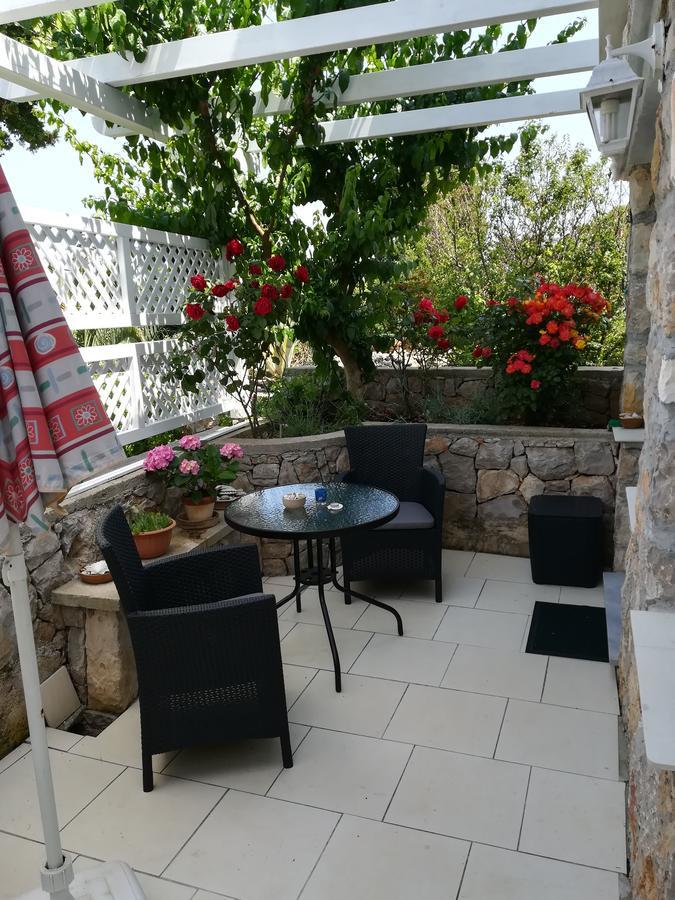 Apartment Neno - Terrace & Parking Veli Lošinj Εξωτερικό φωτογραφία